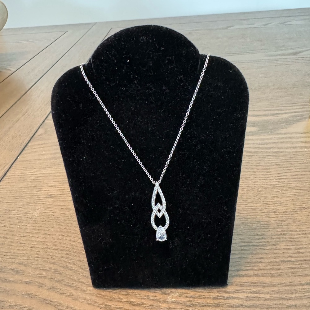 NWT necklace by Eliot Danori